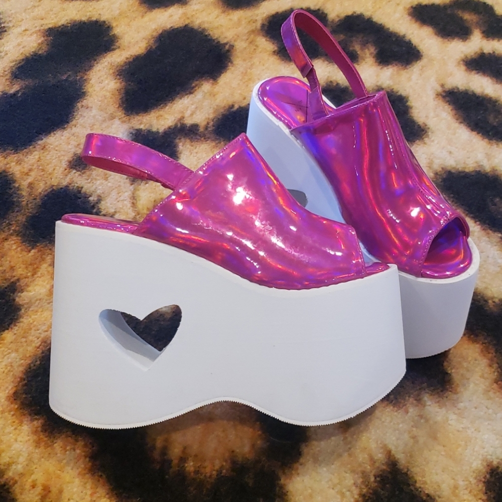 ⭐SALE⭐Chunky Barbie Holographic Wedges - Picture 8 of 10